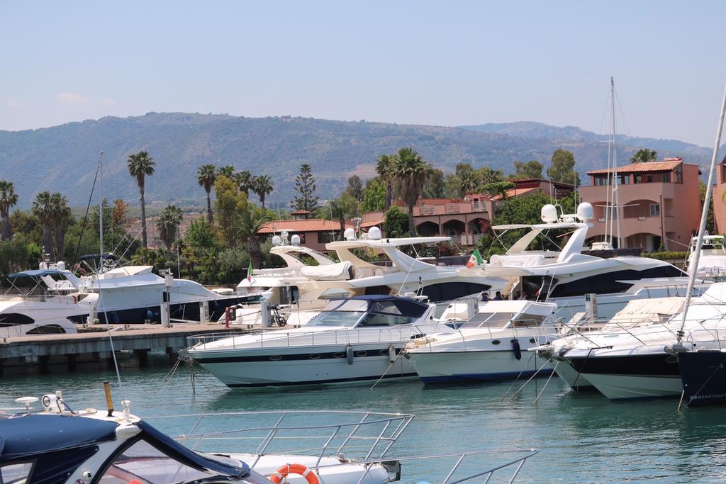 Laguna Azzurra Portorosa Furnari Δωμάτιο φωτογραφία